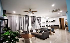 Gold Pearl Homestay